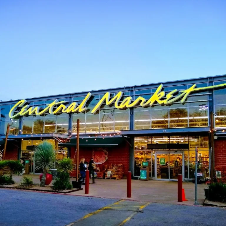 Grocery Stores in Westlake